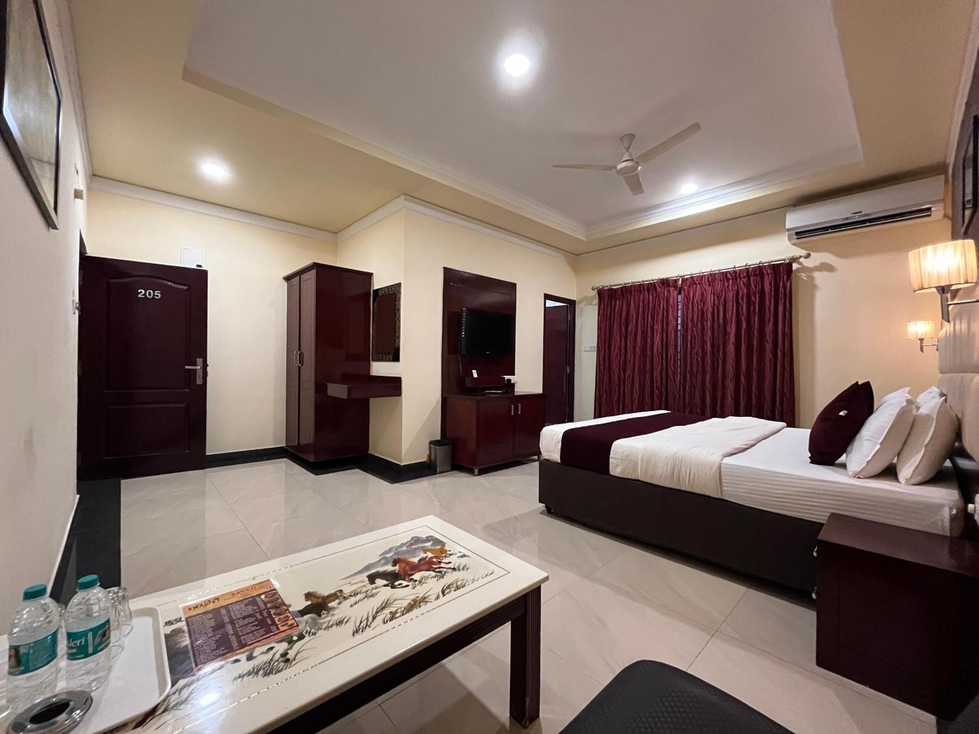 Ananya Comfortss Hospet Exteriér fotografie