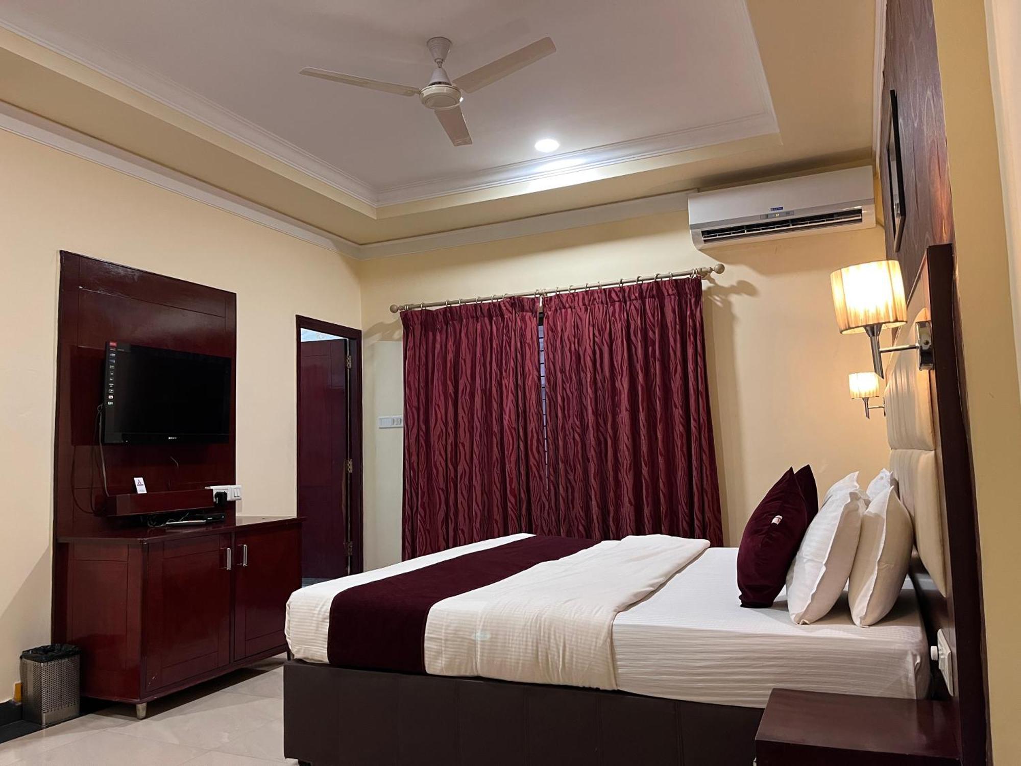 Ananya Comfortss Hospet Exteriér fotografie
