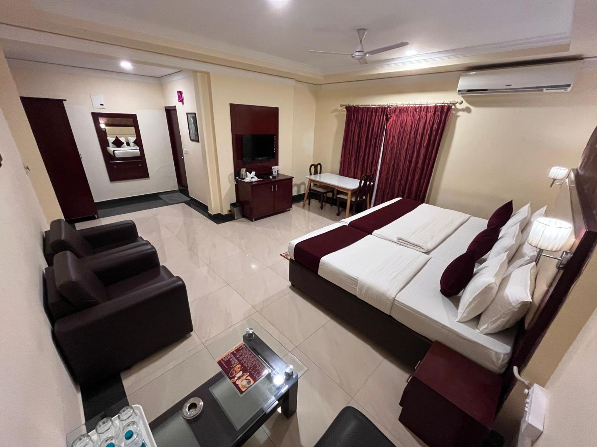 Ananya Comfortss Hospet Exteriér fotografie