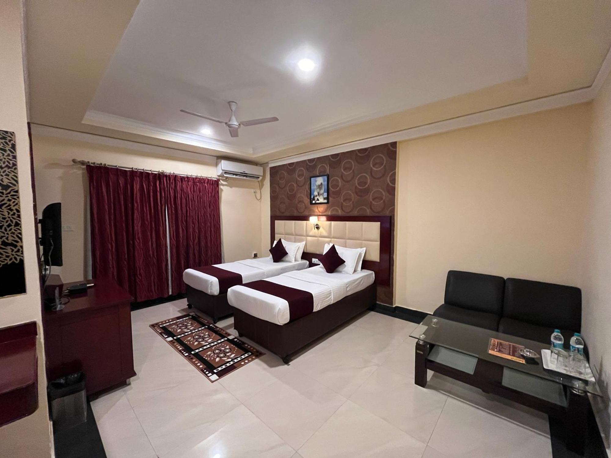 Ananya Comfortss Hospet Exteriér fotografie