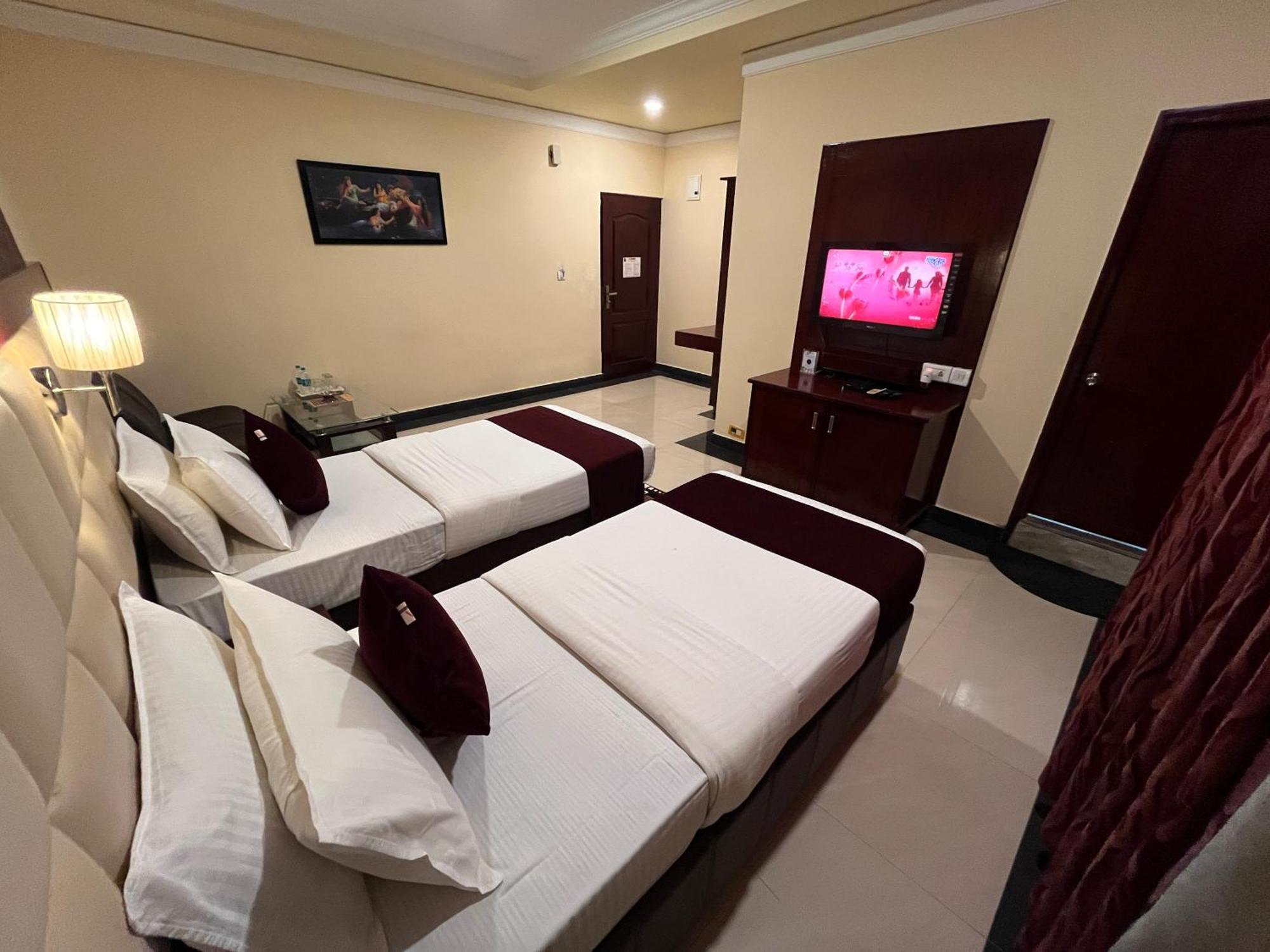 Ananya Comfortss Hospet Exteriér fotografie